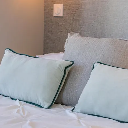 2 Bavastro - Beau 2 Pieces Lumineux Et Cosy - Climatise * Niza