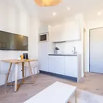 2 Bavastro - Beau 2 Pieces Lumineux Et Cosy - Climatise Appartement